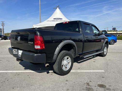 Brilliant Black Crystal Pearlcoat 2017 RAM 2500 Tradesman Crew Cab 4x4 6'4' Box