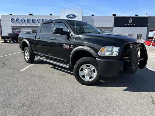 Brilliant Black Crystal Pearlcoat 2017 RAM 2500 Tradesman Crew Cab 4x4 6'4' Box