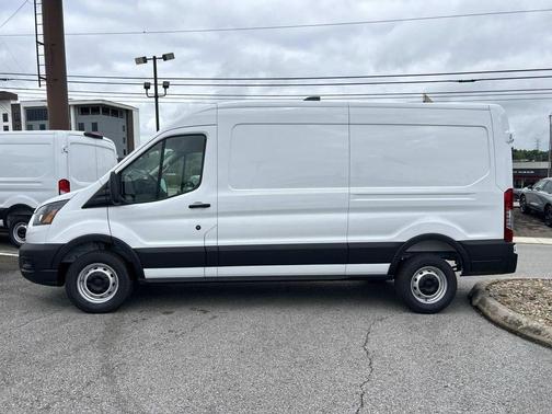Oxford White 2026 Ford Transit-250 Base
