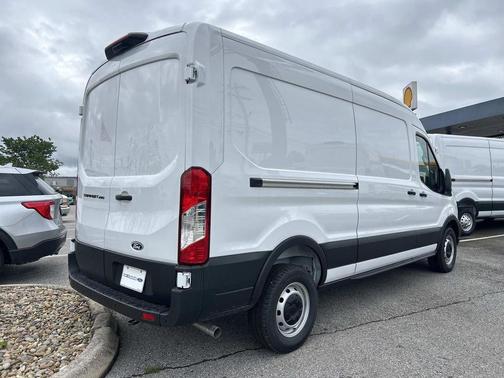 Oxford White 2026 Ford Transit-250 Base