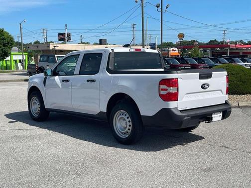 Oxford White 2026 Ford Maverick XL