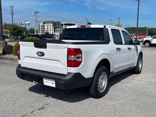 Oxford White 2026 Ford Maverick XL