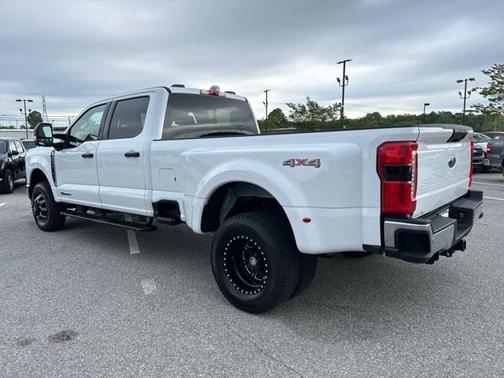 2023 Ford F-350 XLT