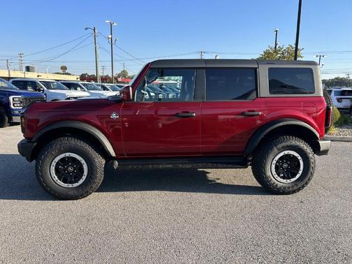 Ruby Red Metallic Tinted Clearcoat 2026 Ford Bronco Outer Banks