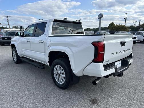 2024 Toyota Tacoma SR5
