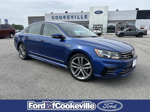 Platinum Gray Metallic 2017 Volkswagen Passat 1.8T R-Line w/Comfort