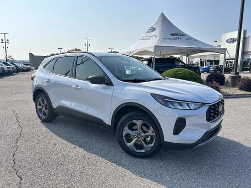 Space Silver Metallic 2025 Ford Escape ST-Line