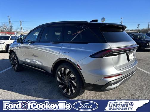 2025 Lincoln Nautilus Reserve