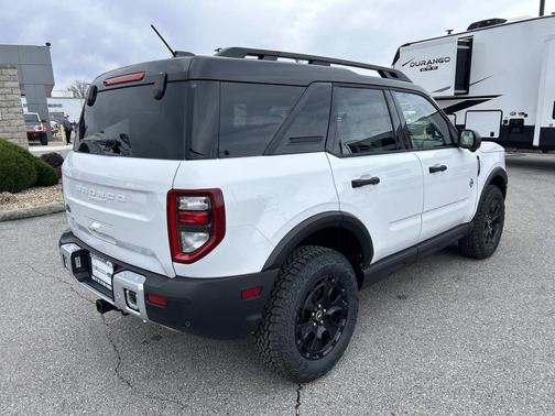 Oxford White 2025 Ford Bronco Sport Outer Banks