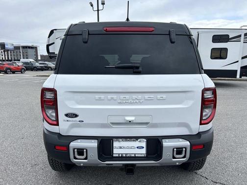 Oxford White 2025 Ford Bronco Sport Outer Banks