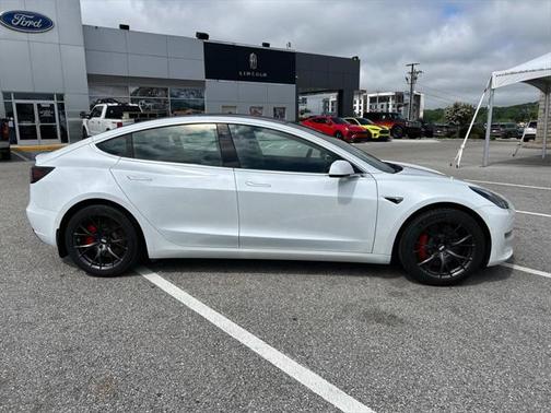 2020 Tesla Model 3 Performance