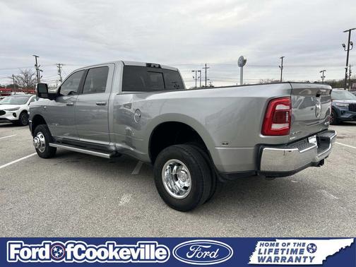 2024 RAM 3500 Laramie Crew Cab 4x4 8' Box