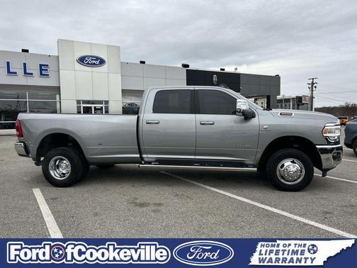 2024 RAM 3500 Laramie Crew Cab 4x4 8' Box