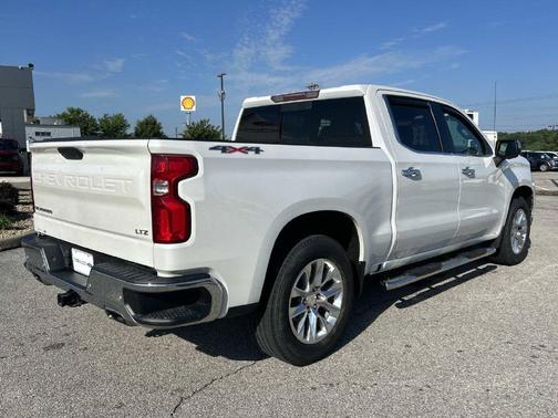 Iridescent Pearl Tricoat 2021 Chevrolet Silverado 1500 LTZ
