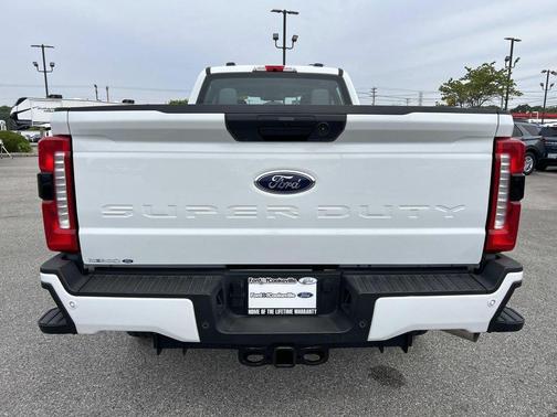 Oxford White 2025 Ford F-250 XL