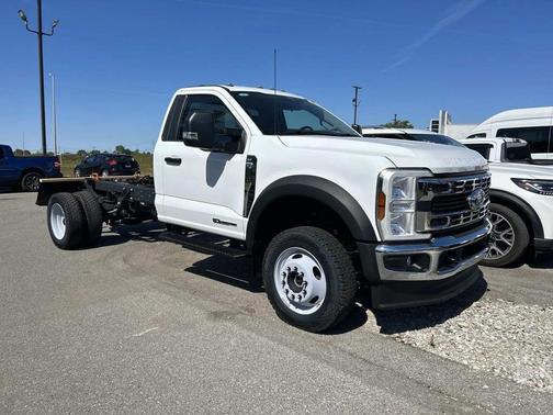 Oxford White 2025 Ford F-450 XL