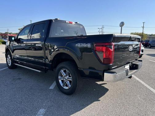 Agate Black Metallic 2024 Ford F-150 XLT