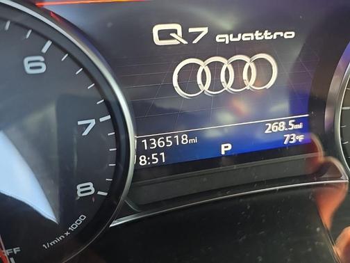 Graphite Gray Metallic 2017 Audi Q7 2.0T Premium