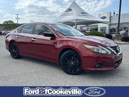 Red 2017 Nissan Altima 2.5 SR