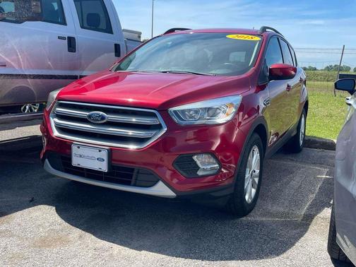 Red 2018 Ford Escape SEL