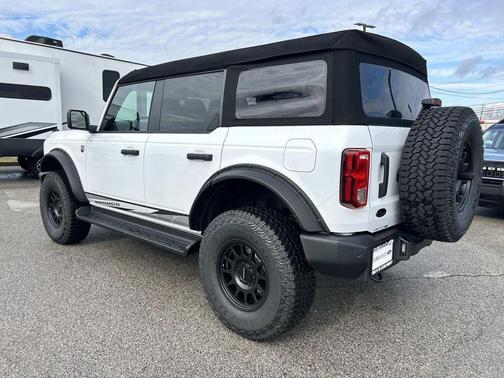 Oxford White 2025 Ford Bronco Big Bend