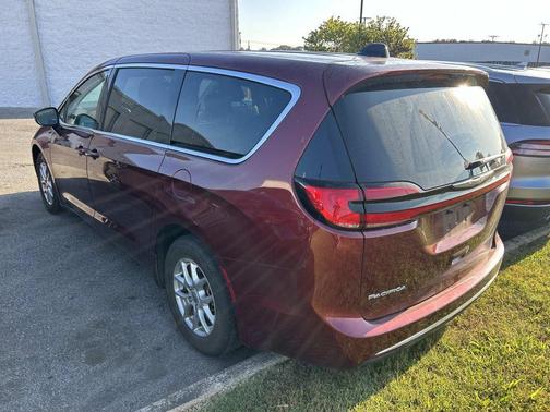 Velvet Red Pearlcoat 2023 Chrysler Pacifica Touring L