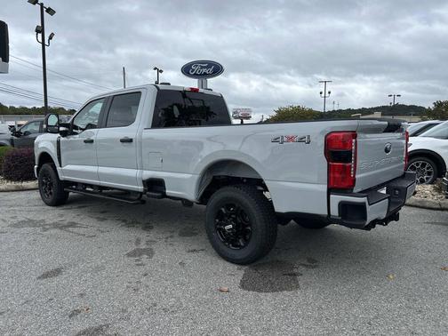 Avalanche 2026 Ford F-250 XL