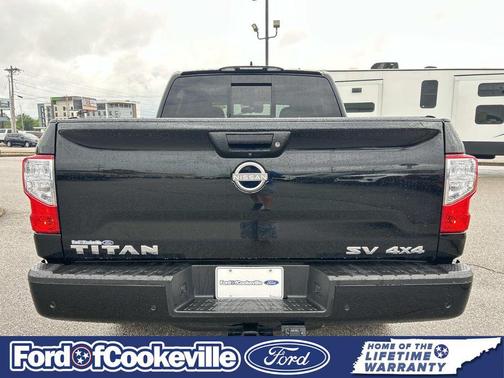 Super Black 2024 Nissan Titan SV