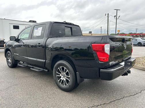 Super Black 2024 Nissan Titan SV