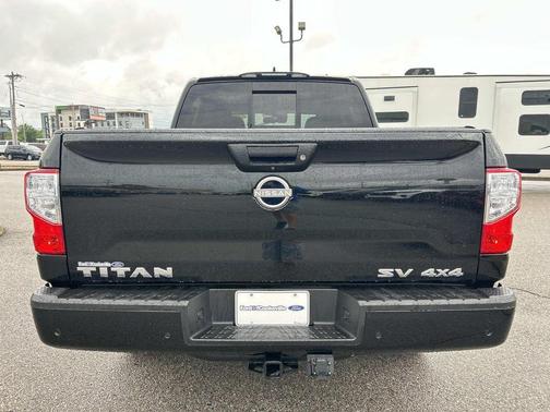 Super Black 2024 Nissan Titan SV