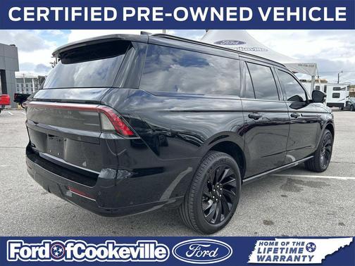 Infinite Black Metallic Clearcoat 2025 Lincoln Navigator Reserve