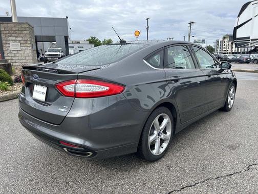 White Platinum Metallic Tri-Coat 2015 Ford Fusion SE