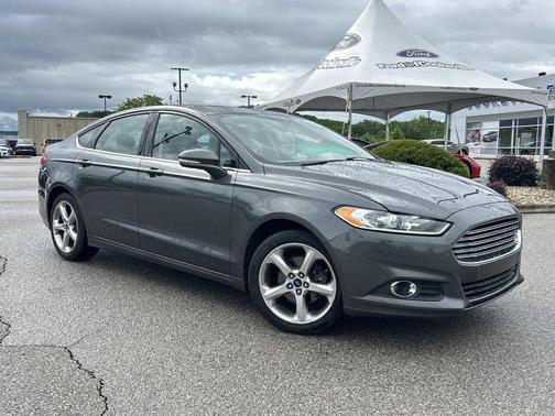White Platinum Metallic Tri-Coat 2015 Ford Fusion SE