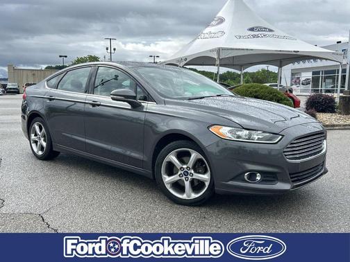 White Platinum Metallic Tri-Coat 2015 Ford Fusion SE