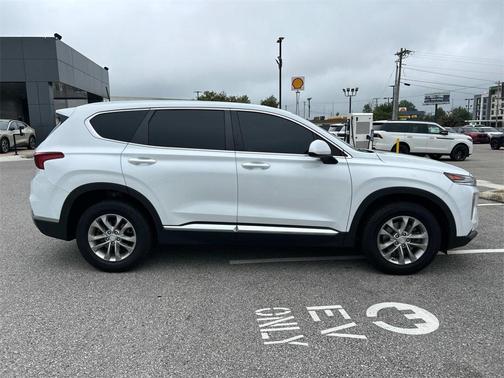 2019 Hyundai SANTA FE SE 2.4