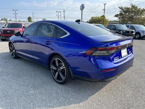 2023 Honda Accord Hybrid Base