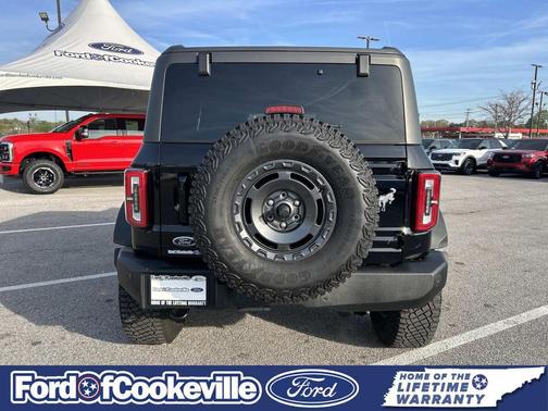 Shadow Black 2024 Ford Bronco Outer Banks