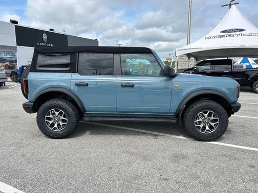 2023 Ford Bronco Badlands