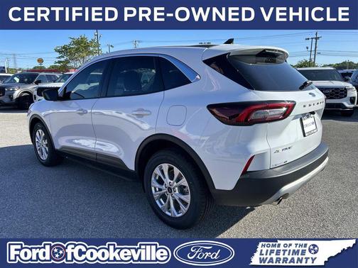 Oxford White 2023 Ford Escape Active