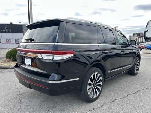 2023 Lincoln Navigator Reserve