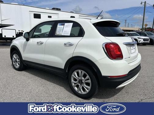 Bianco Gelato (White Clear Coat) 2016 FIAT 500X Easy