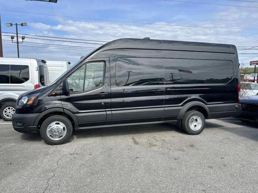 Agate Black Metallic 2026 Ford Transit-350 Base