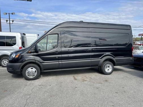 Agate Black Metallic 2026 Ford Transit-350 Base