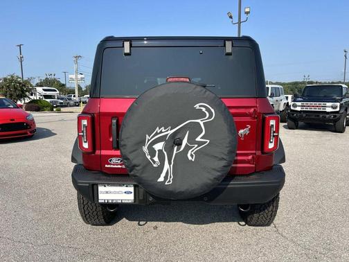 Ruby Red Metallic Tinted Clearcoat 2026 Ford Bronco Badlands