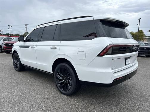 2025 Lincoln Navigator Reserve