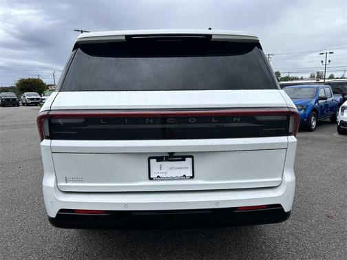 2025 Lincoln Navigator Reserve