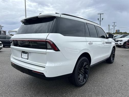 2025 Lincoln Navigator Reserve