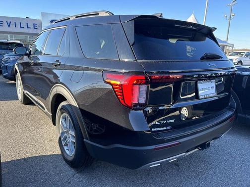 Agate Black Metallic 2026 Ford Explorer Active