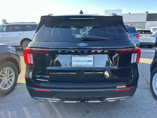 Agate Black Metallic 2026 Ford Explorer Active