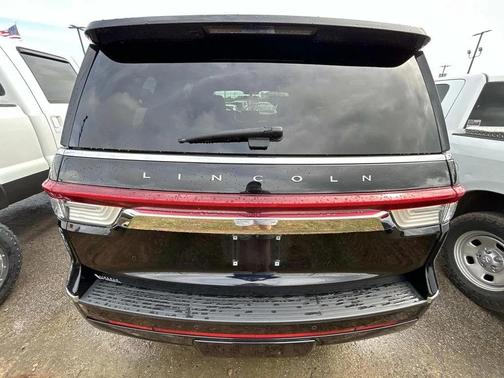 Infinite Black Metallic Clearcoat 2023 Lincoln Navigator Reserve